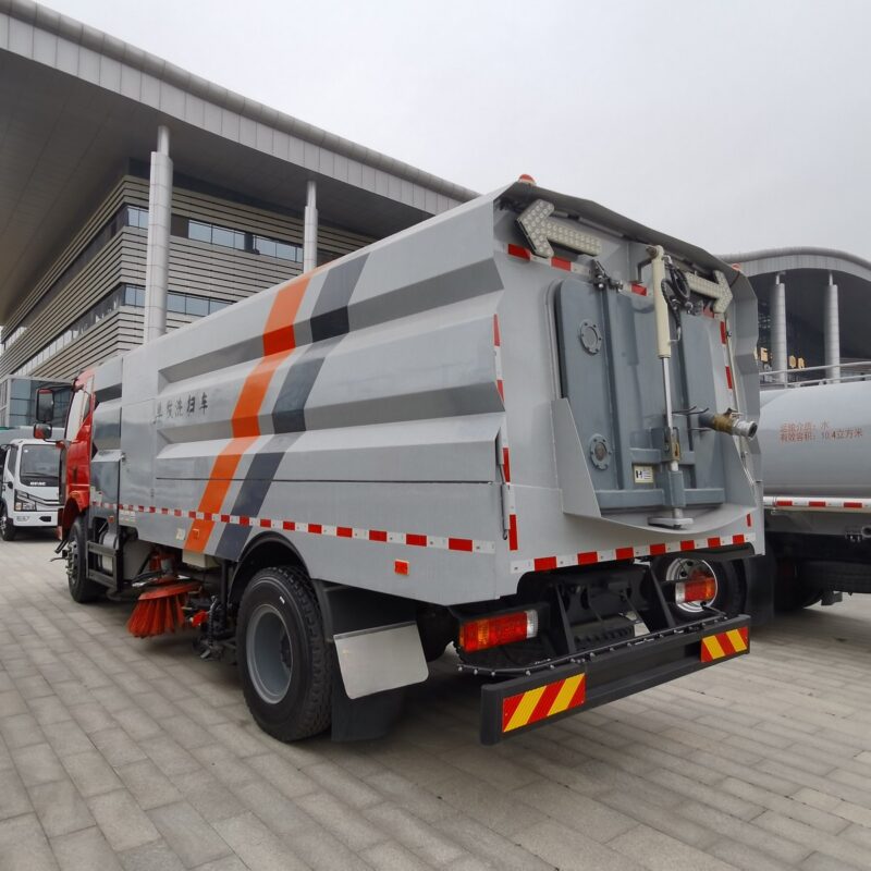 Dust suppression vehicle - Image 6