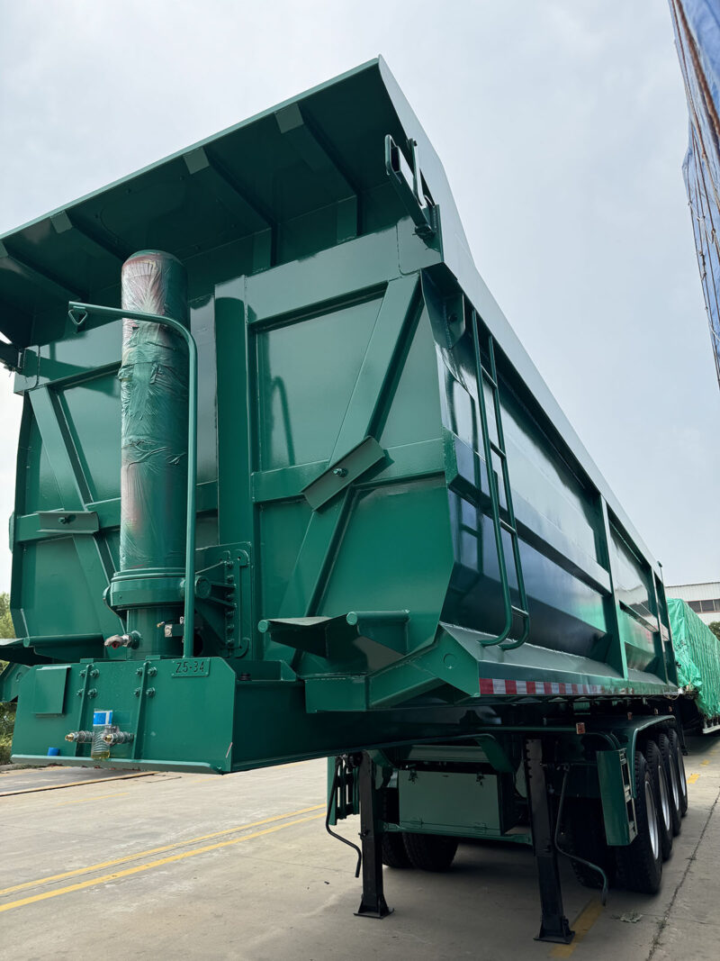 Green rear dump truck - Image 2