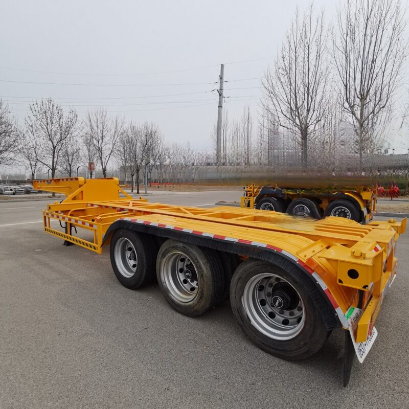 Skeleton-tipped back semi-trailer - Image 5