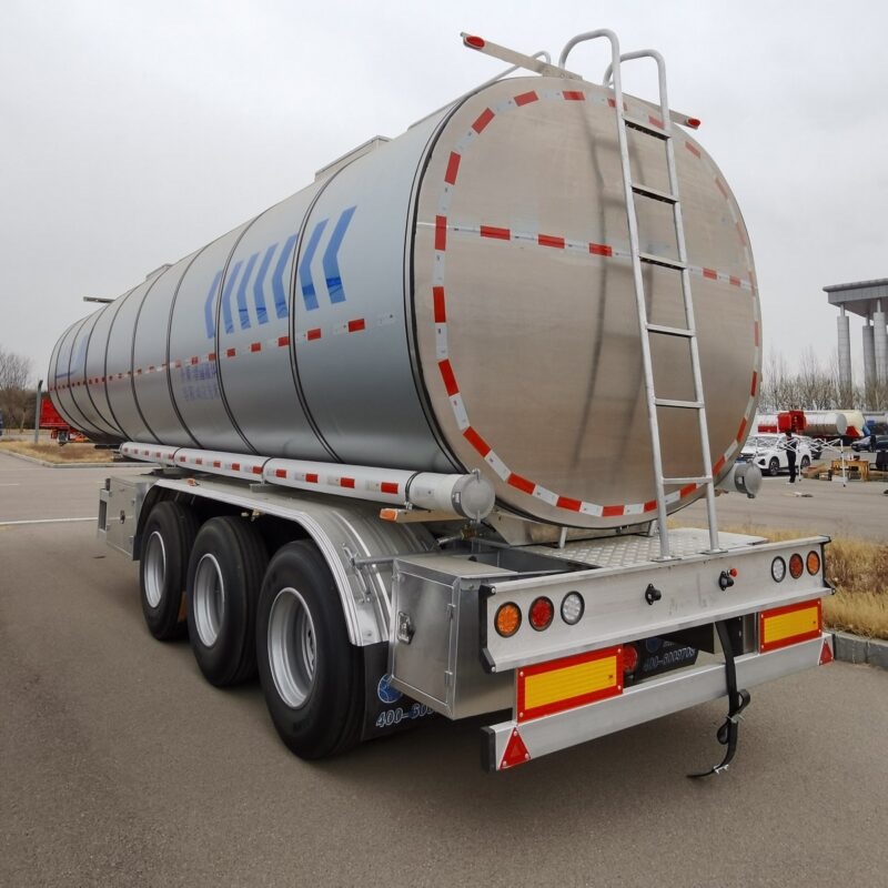 Stainless steel aluminum alloy tank car - Image 2