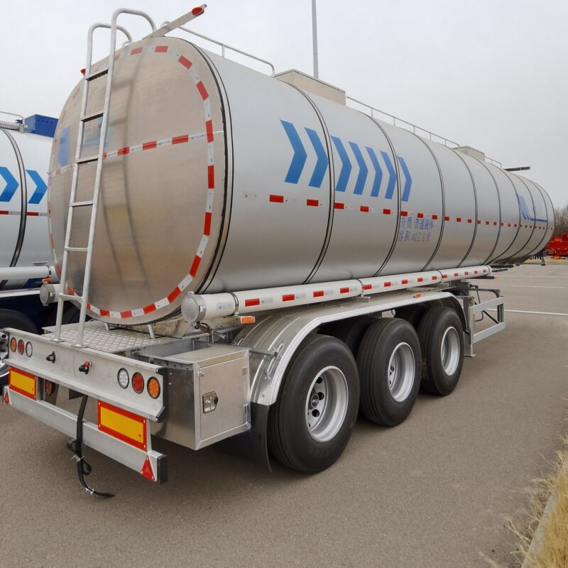 Stainless steel aluminum alloy tank car - Image 3