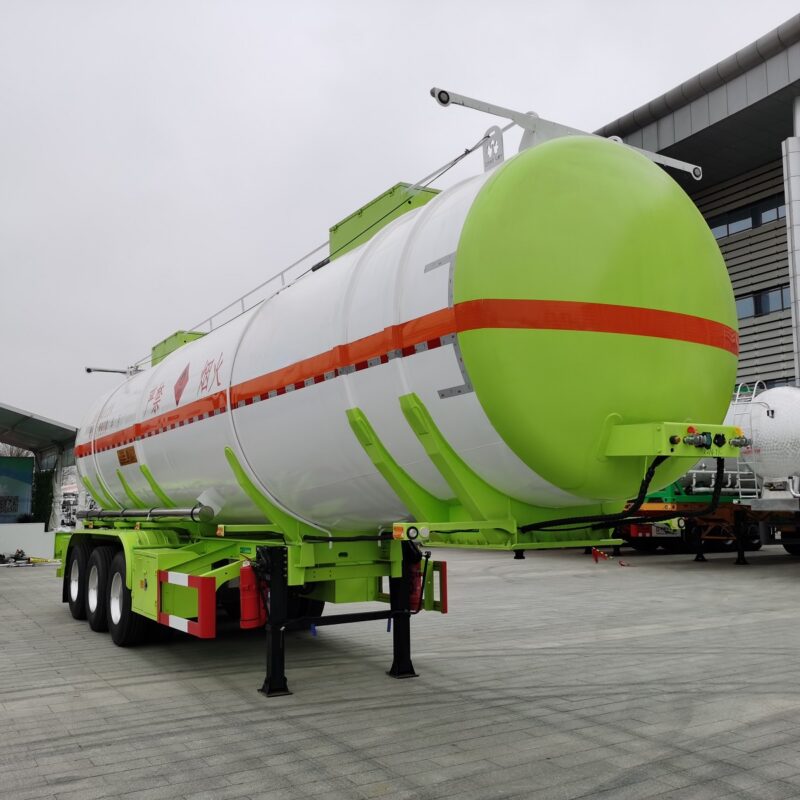 Liquefied natural gas tanker - Image 6