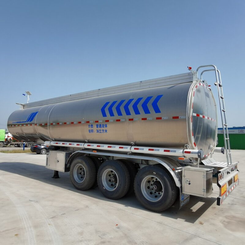 Stainless steel aluminum alloy tanker truck - Image 4