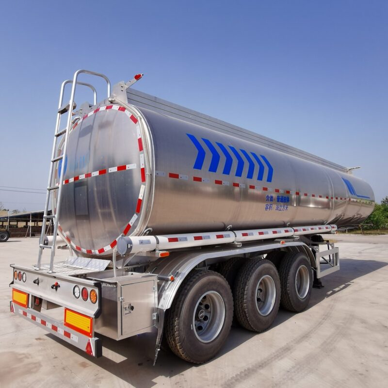 Stainless steel aluminum alloy tanker truck - Image 5