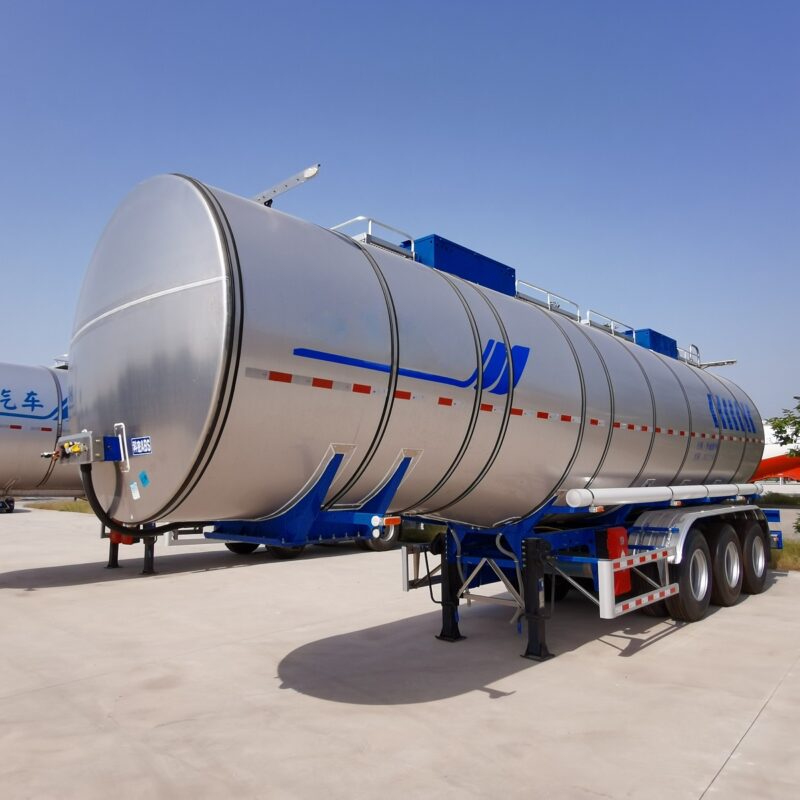 Stainless steel aluminum alloy tanker truck - Image 10