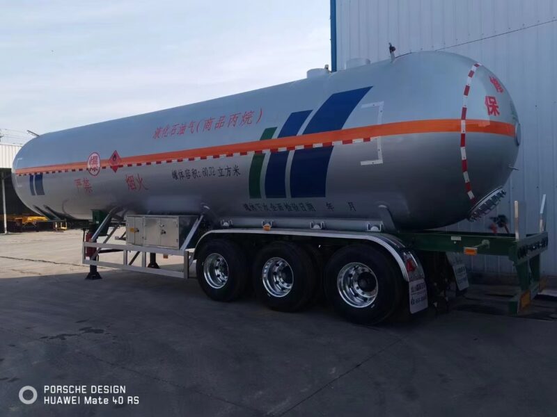 Liquefied gas tank truck - Image 2