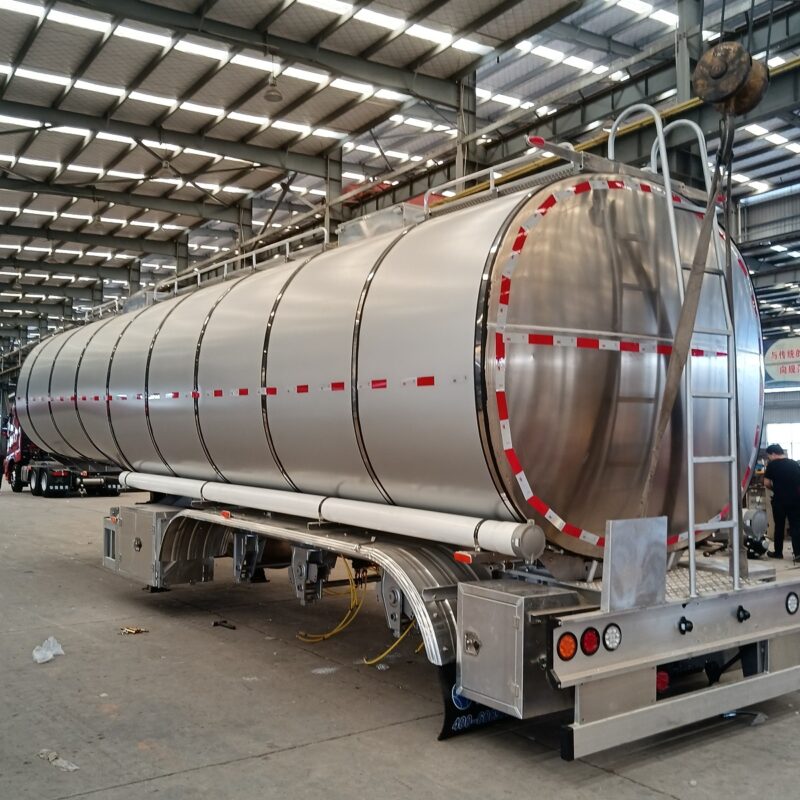 Ordinary liquid tank truck - Image 4