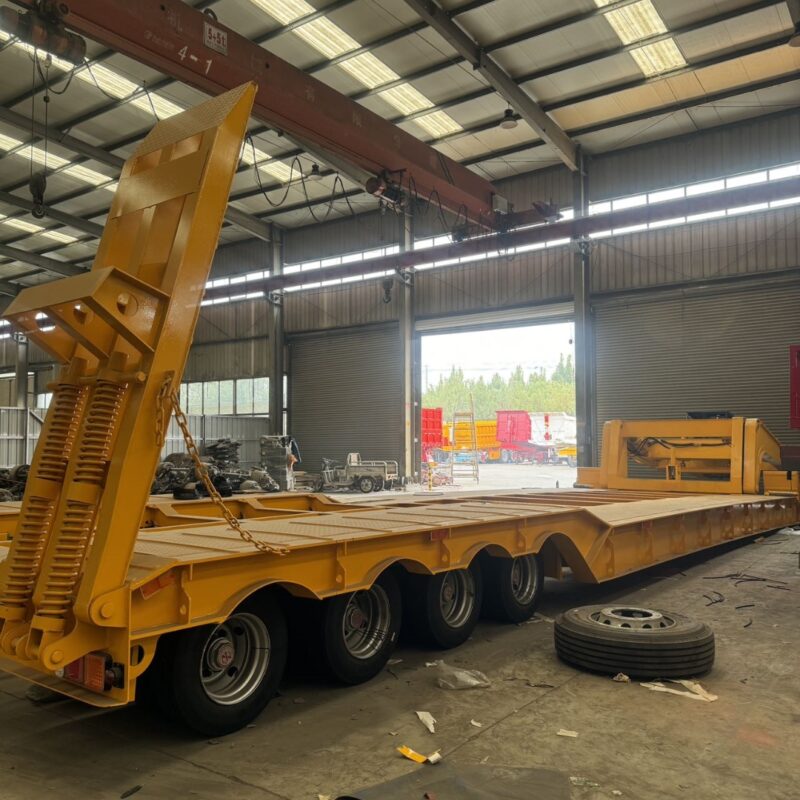 4-line 8-axis large transport plate semi-trailer - Image 6