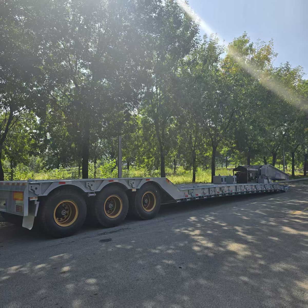 3-axis goose head low flatbed semi-trailer