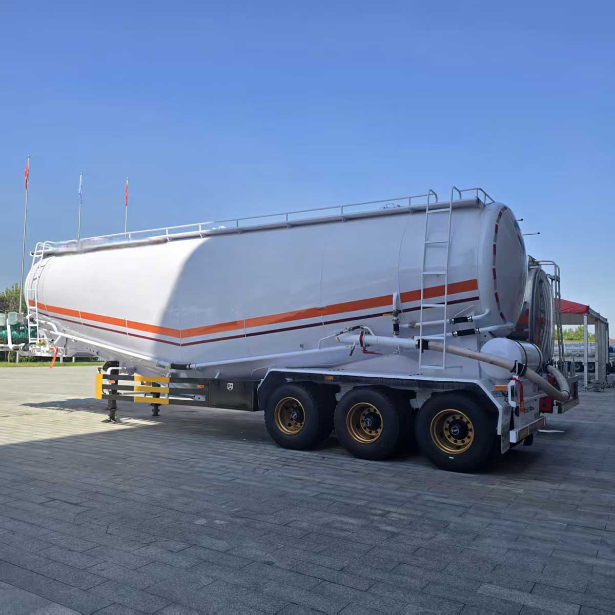 3-axis powder particle material tank semi-trailer