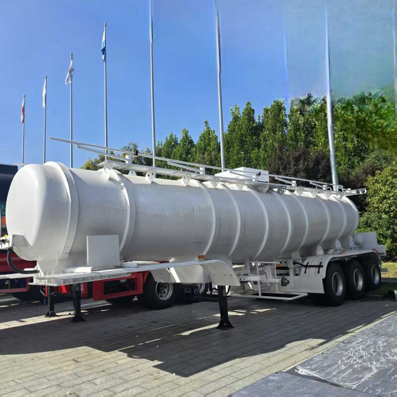 3-axle tank truck