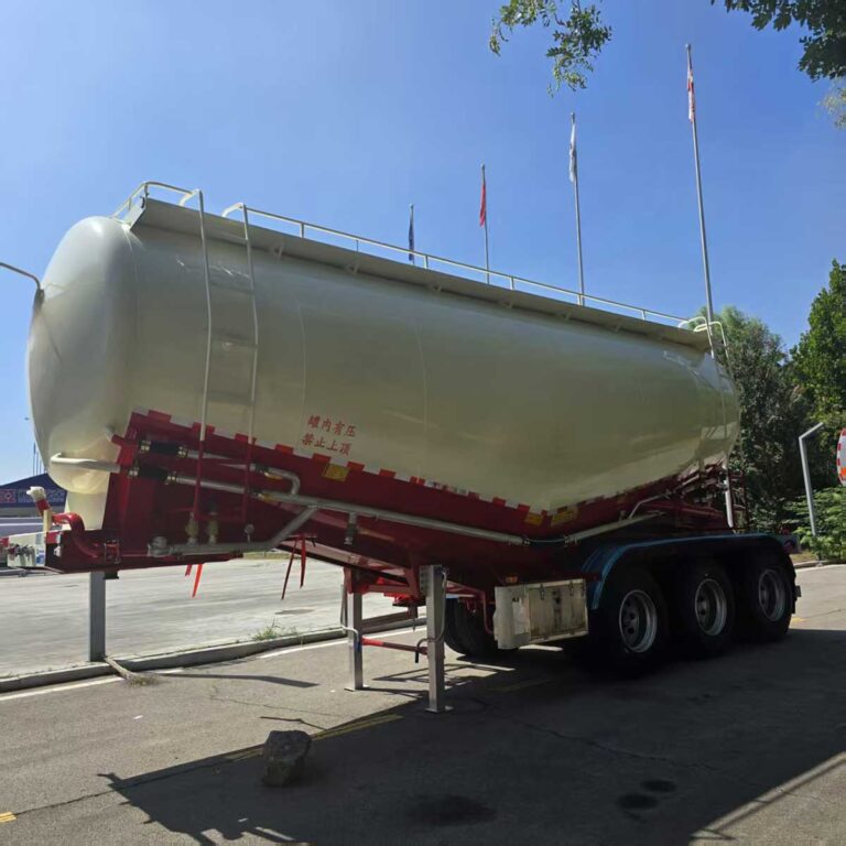 Understanding the 3-Axis Bulk Cement Powder Material Tanker Truck