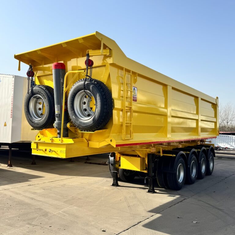 Precautions for maintenance of rear dump semi-trailer