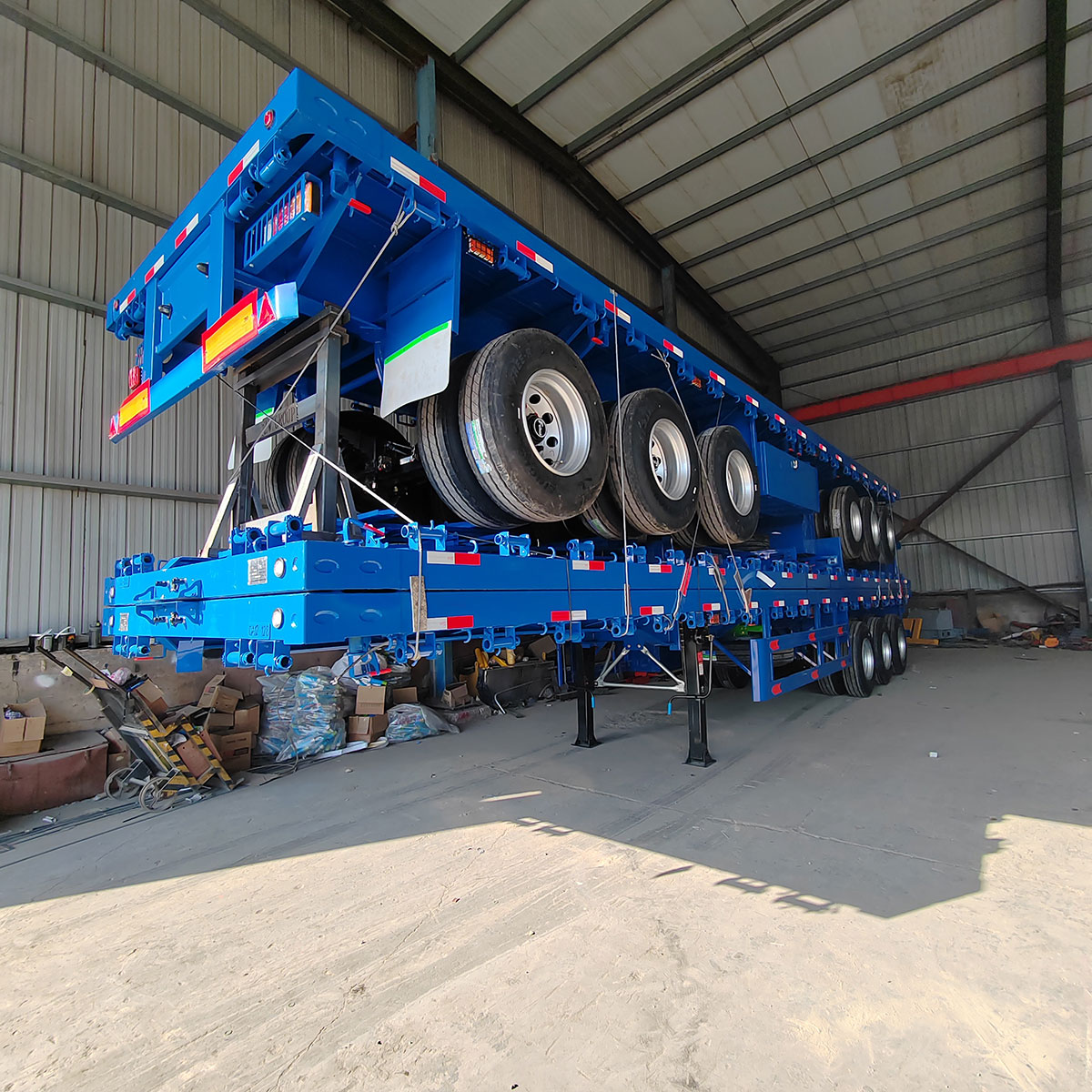 3-axis flatbed semi-trailer