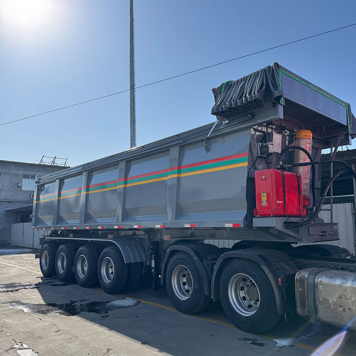 4-axle rear dump semi-trailer