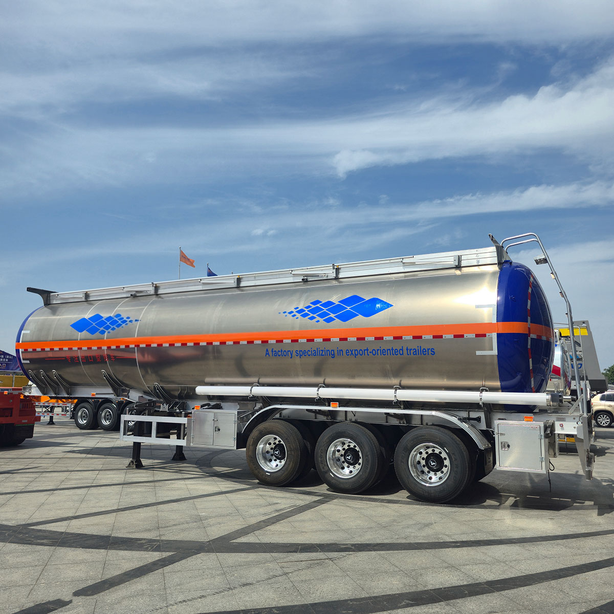 3-axis aluminum alloy tank semi-trailer
