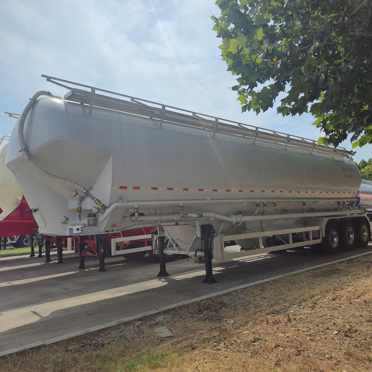 3-axis flour can semi-trailer