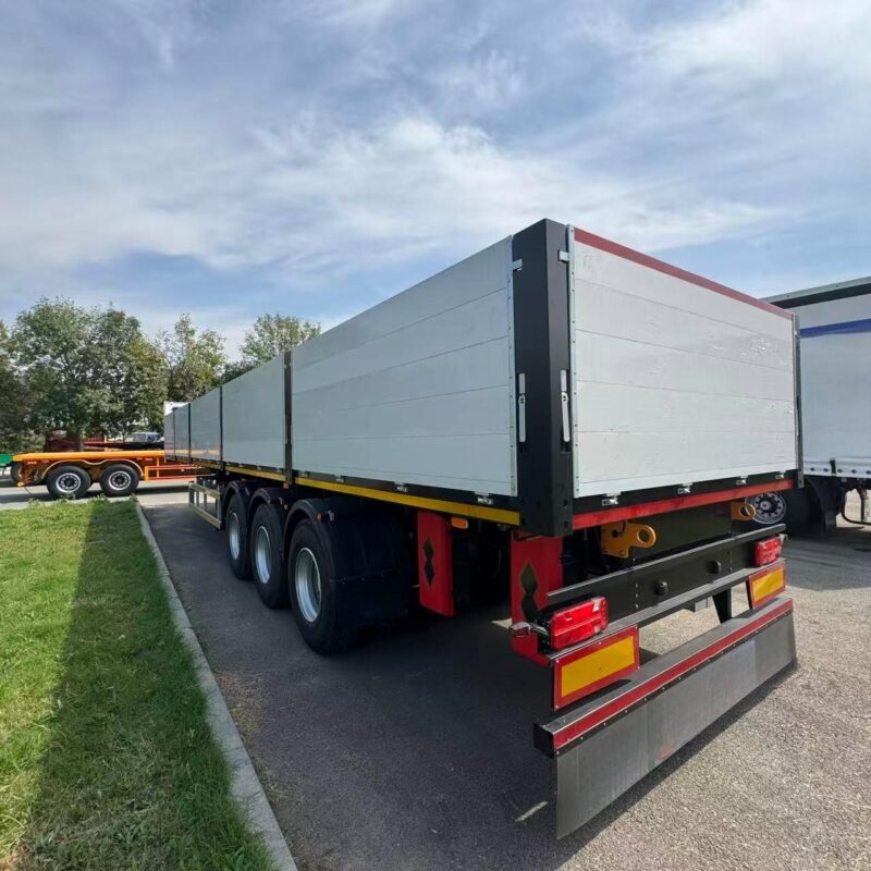 3-axle fence semi-trailer (side panel semi-trailer)